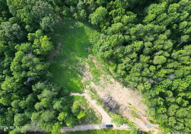 2nd image of 2834 Bradley Lake Ln, Knoxville, TN 37921 | MLS# 1309026