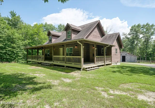 Homes for sale in Jamestown, TN | 424 Wilderness Ln, Jamestown, TN 38556 | MLS# 1309127