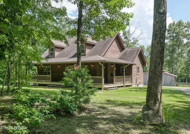 Homes for sale in Jamestown, TN | 424 Wilderness Ln, Jamestown, TN 38556 | MLS# 1309127