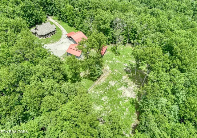 Homes for sale in Jamestown, TN | 424 Wilderness Ln, Jamestown, TN 38556 | MLS# 1309127