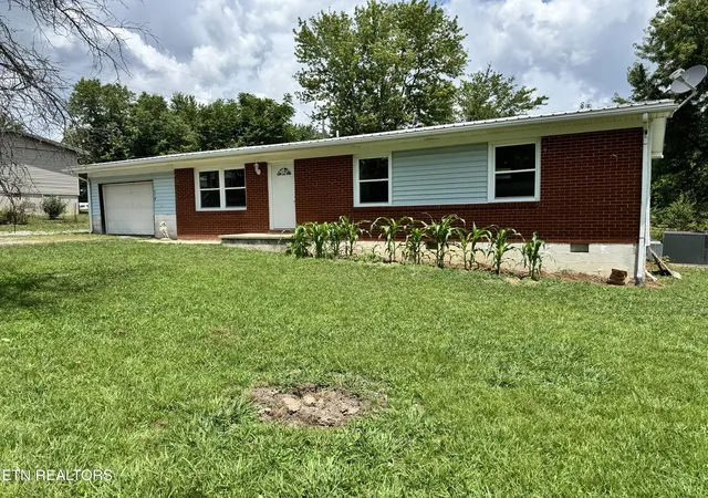 Homes for sale in Jamestown, TN | 318 Sadie St, Jamestown, TN 38556 | MLS# 1308988