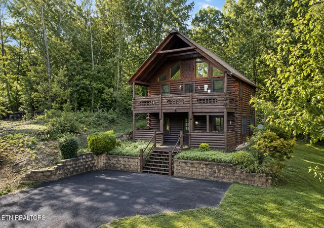 image of 735 Kings Hills Blvd, Pigeon Forge, TN 37863 | MLS# 1309213