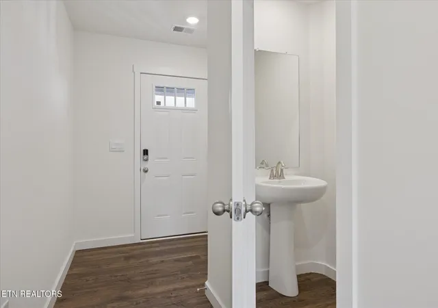 3rd image of 7720 Belhaven Ln, Knoxville, TN 37918 | MLS# 1311295