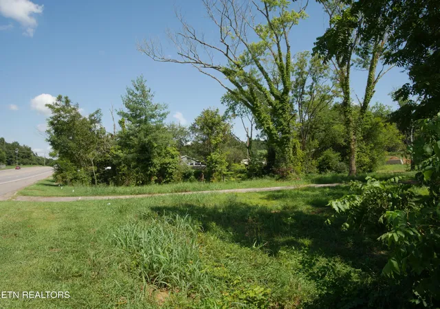 3rd image of 1735 Hwy 411, Vonore, TN 37885 | MLS# 1311697