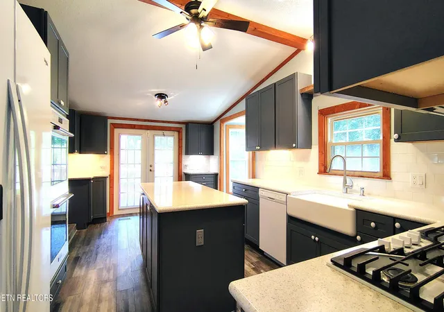Photo 3 of Sale Pending at 262 County Rd 792, Etowah, TN 37331 | MLS# 1312276 | Listing updated on 2026-09-07