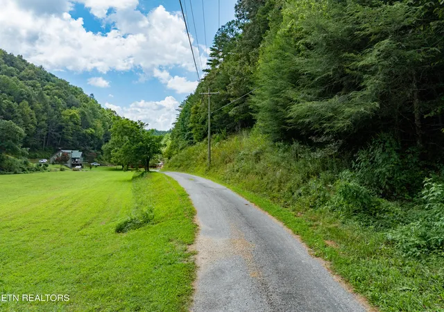 2nd image of 288 Oosterneck Rd, Tellico Plains, TN 37385 | MLS# 1313384