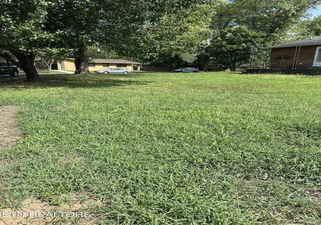 3rd image of 428 Kingston Avenue, Oliver Springs, TN 37840 | MLS# 1313163