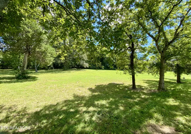 Photo 1 of Sale Pending at 1407 Montvale Rd, Maryville, TN 37803 | MLS# 1313708 | Listing updated on 2026-07-24