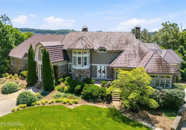 Photo 1 of Sale Pending at 1304 Copperstone Ln, Knoxville, TN 37922 | MLS# 1313317 | Listing updated on 2026-09-11