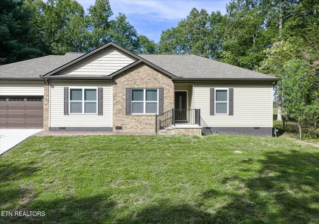 Photo 3 of Single family home for sale at 3029 Oklahoma Dr, Crossville, TN 38572 | MLS# 1313682 | Listing updated on 2026-08-17
