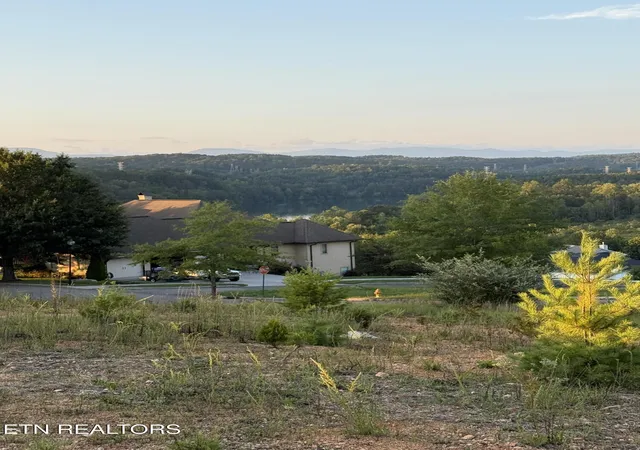 2nd image of 119 Pineberry East Rd, Oak Ridge, TN 37830 | MLS# 1313314