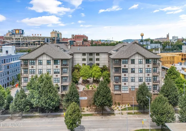 2nd image of 445 W Blount Ave #428, Knoxville, TN 37920 | MLS# 1313407