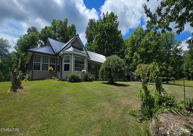 Homes for sale in Winfield, TN | 439 Elvira Ln, Winfield, TN 37892 | MLS# 1313841