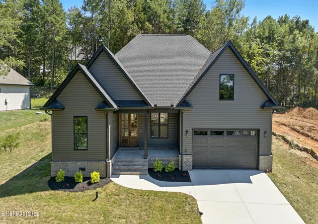 Homes for sale in Loudon, TN | 121 Inagehi Way, Loudon, TN 37774 | MLS# 1314101