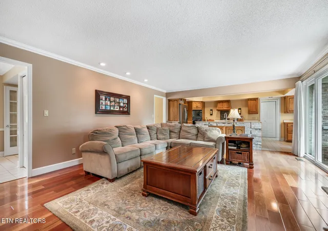 Photo 3 of Sale Pending at 60 Bluff Rd, Crossville, TN 38555 | MLS# 1324668 | Listing updated on 2026-05-19