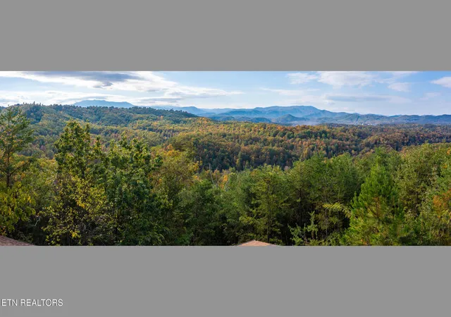 3rd image of 1433 Twin Rock Dr, Sevierville, TN 37862 | MLS# 1320228