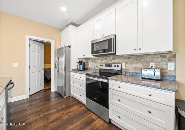 4th image of 195 N Deer Village Ln #B, La Follette, TN 37766 | MLS# 1315403
