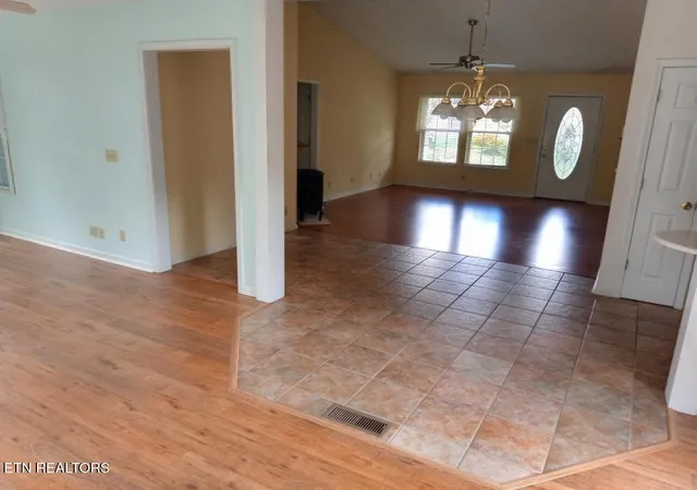 Photo 4 of Sale Pending at 41 Chelsea Dr, Crossville, TN 38555 | MLS# 1315456 | Listing updated on 2026-04-13