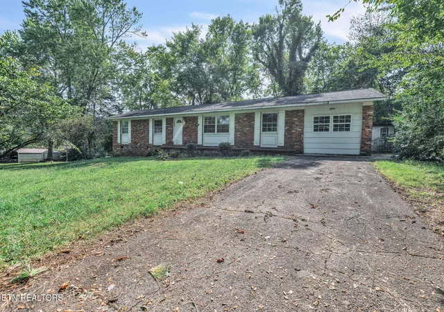 Photo 3 of Single family home for sale at 229 Engert Road, Knoxville, TN 37922 | MLS# 1315609 | Listing updated on 2026-09-12