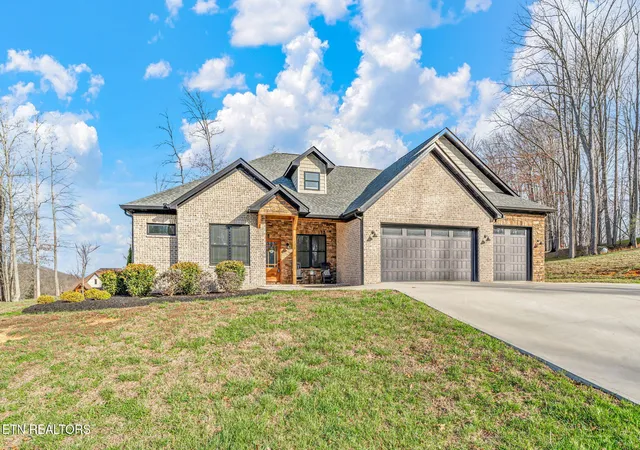 Homes for sale in Andersonville, TN | 105 Top Sail Ct, Andersonville, TN 37705 | MLS# 1315599
