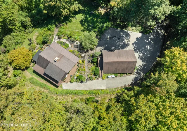 Photo 3 of Sale Pending at 1130 Lakeview Dr, Sharps Chapel, TN 37866 | MLS# 1315640 | Listing updated on 2026-09-19