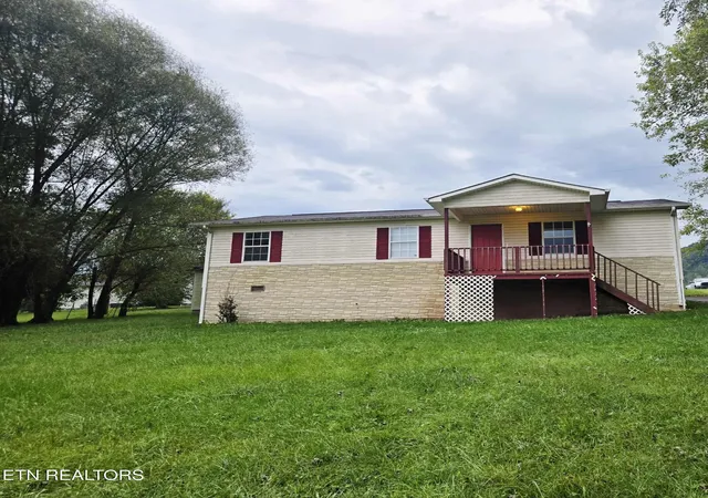 Homes for sale in Tazewell, TN | 141 Mattie Ln, Tazewell, TN 37879 | MLS# 1316145
