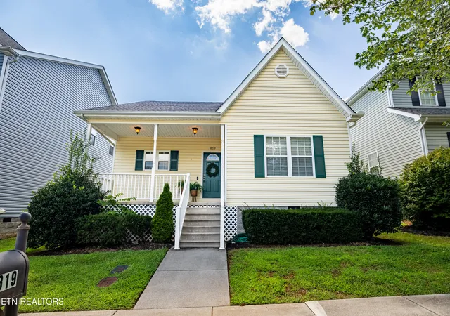 1st image of 819 Stratford Ave, Sweetwater, TN 37874 | MLS# 1352675
