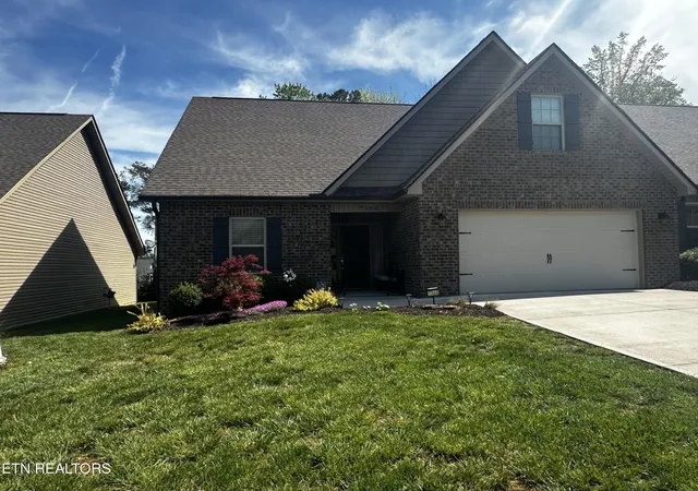 Photo 1 of Sale Pending at 7360 Willow Path Ln, Knoxville, TN 37918 | MLS# 1316484 | Listing updated on 2026-05-13