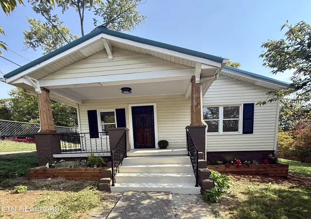 Single family home for sale at 910 Reed St, Knoxville, TN 37921 | MLS# 1317013