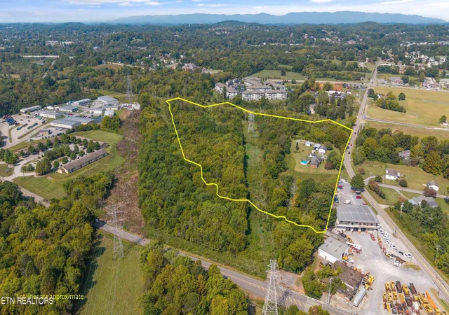 Photo 1 of Land for sale at 7405 Central Ave Pike, Powell, TN 37849 | MLS# 1316752 | Listing updated on 2026-09-10