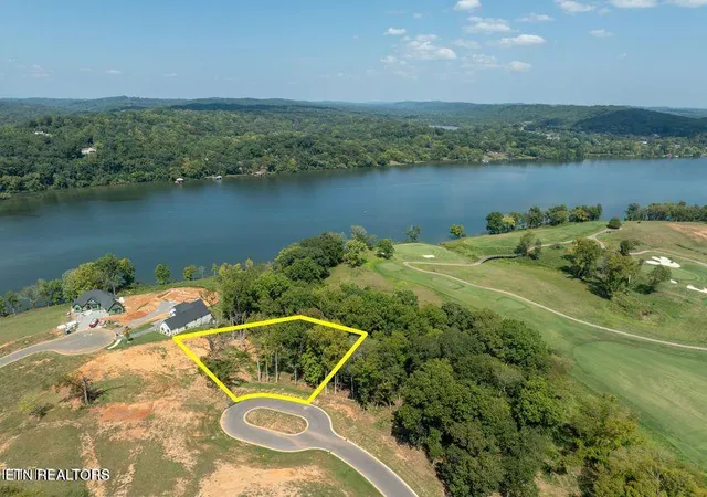 4th image of 3568 Chestnut Ln, Loudon, TN 37774 | MLS# 1317136