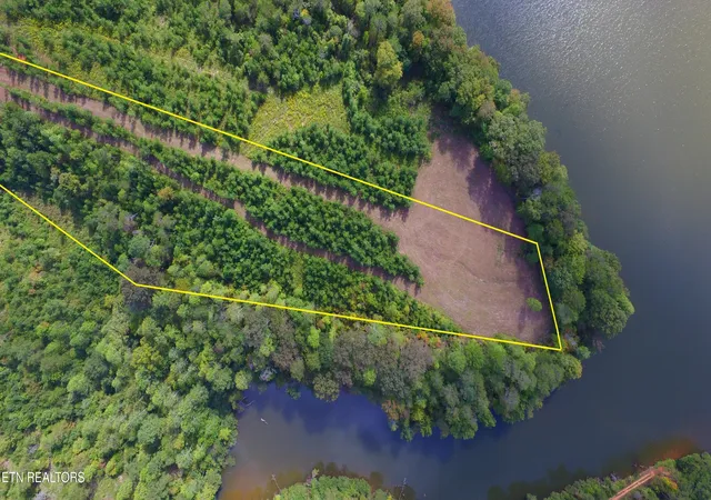 Photo 1 of Land for sale at 692 Overlook Dr, Vonore, TN 37885 | MLS# 1317187 | Listing updated on 2026-09-23