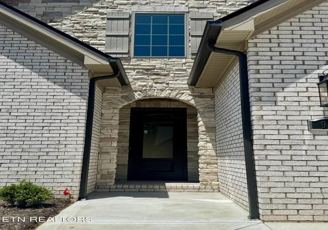 2nd image of 9933 Rio Bravo Ln, Knoxville, TN 37922 | MLS# 1320815