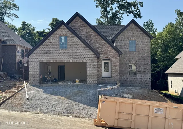 Photo 1 of Single family home for sale at 9968 Rio Bravo Ln, Knoxville, TN 37922 | MLS# 1326461 | Listing updated on 2026-08-28