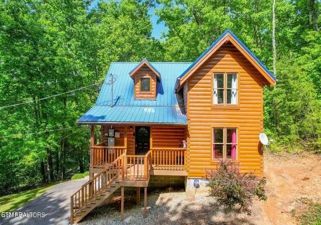 Photo 1 of Single family home for sale at 2302 E View Dr, Sevierville, TN 37876 | MLS# 1317620 | Listing updated on 2026-05-27