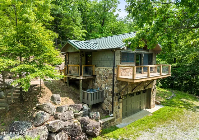 3rd image of 1265 Lookout Tr, Townsend, TN 37882 | MLS# 1317479