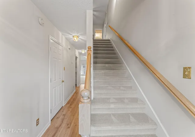Photo 2 of Condo for sale at 10514 Raven Ct, Knoxville, TN 37922 | MLS# 1318327 | Listing updated on 2026-09-11