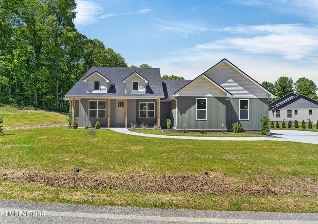 2nd image of 1128 Cumberland View Dr, Crossville, TN 38571 | MLS# 1318774