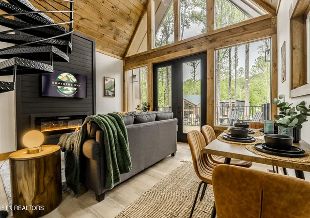 4th image of 204-240 Braydens Way, Gatlinburg, TN 37738 | MLS# 1319126