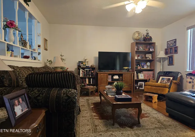 4th image of 156 El Sara Dr, New Tazewell, TN 37825 | MLS# 1319572