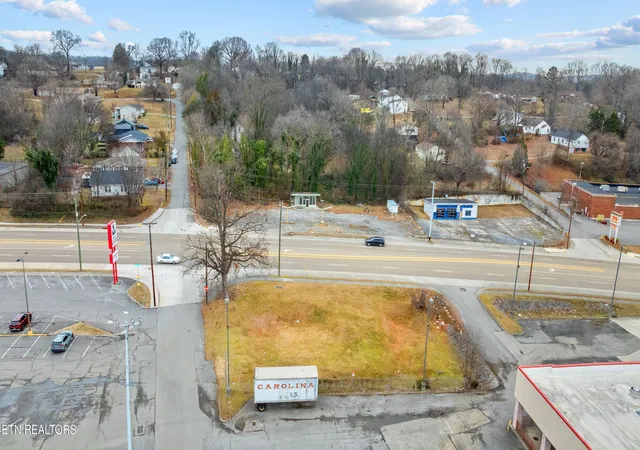 3rd image of 4300 Asheville Hwy, Knoxville, TN 37914 | MLS# 1319538