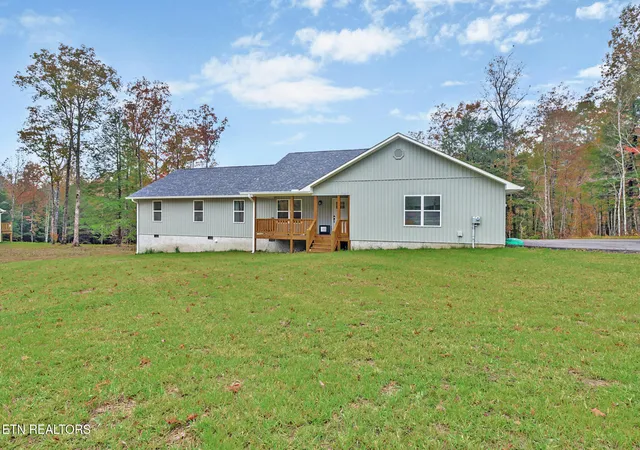 Homes for sale in Jamestown, TN | 172 Creekview Ct, Jamestown, TN 38556 | MLS# 1320194