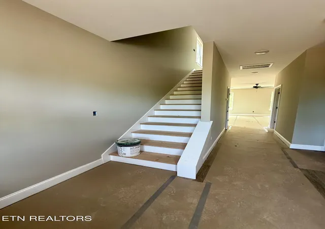 Homes for sale in Lenoir City, TN | 504 8Th Avenue, Lenoir City, TN 37771 | MLS# 1320500