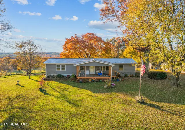 Photo 1 of Single family home for sale at 2633 Claysville Rd, Crossville, TN 38571 | MLS# 1325039 | Listing updated on 2026-08-28
