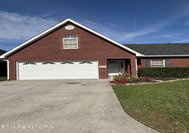 3rd image of 9035 Rocky Ridge Wy, Knoxville, TN 37924