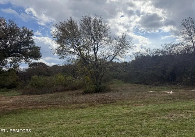 3rd image of 4712 Us-411, Maryville, TN 37801 | MLS# 1321375
