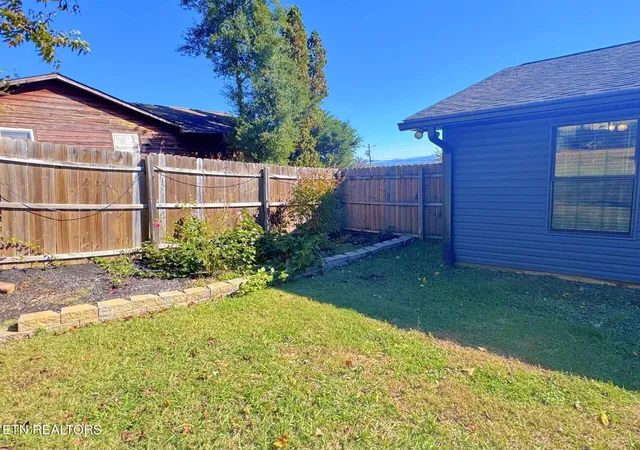 Photo 4 of Single family home for sale at 3633 Southfork Pl, Maryville, TN 37801 | MLS# 1321218 | Listing updated on 2026-08-17
