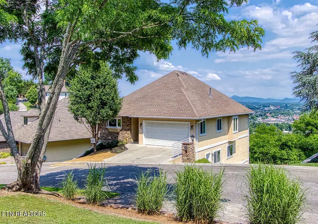 Photo 1 of Single family home for sale at 452 Maggie Mack Ln, Sevierville, TN 37862 | MLS# 1322250 | Listing updated on 2025-12-23