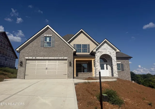 Photo 1 of Single family home for sale at 332 Rugby Manor Ln, Knoxville, TN 37923 | MLS# 1321792 | Listing updated on 2026-08-31