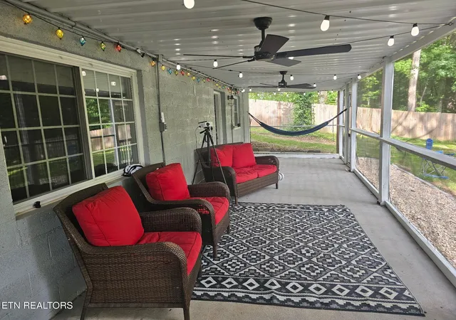 Photo 3 of Single family home for sale at 340 Blacksferry Rd, Knoxville, TN 37931 | MLS# 1323366 | Listing updated on 2026-09-28